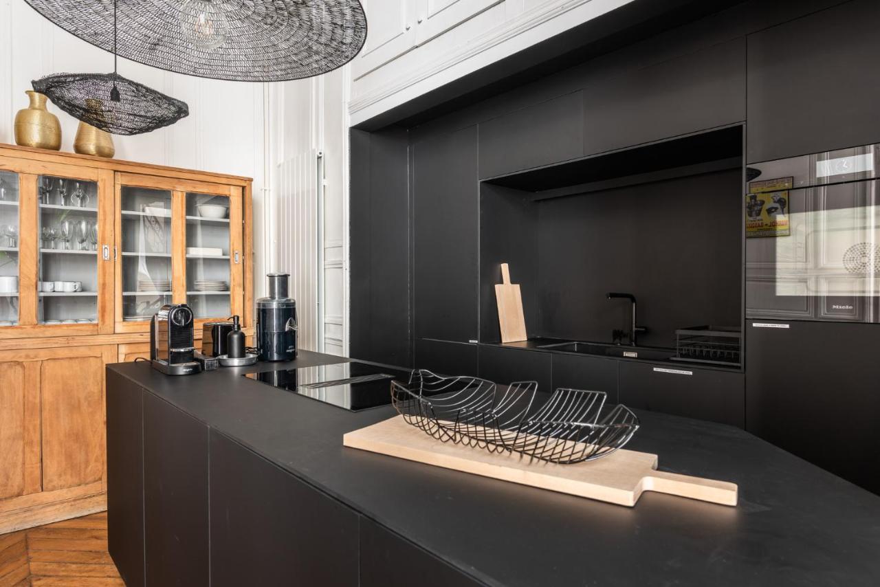Outstanding Parisian Flat In Heart Of Paris Center Lägenhet Exteriör bild