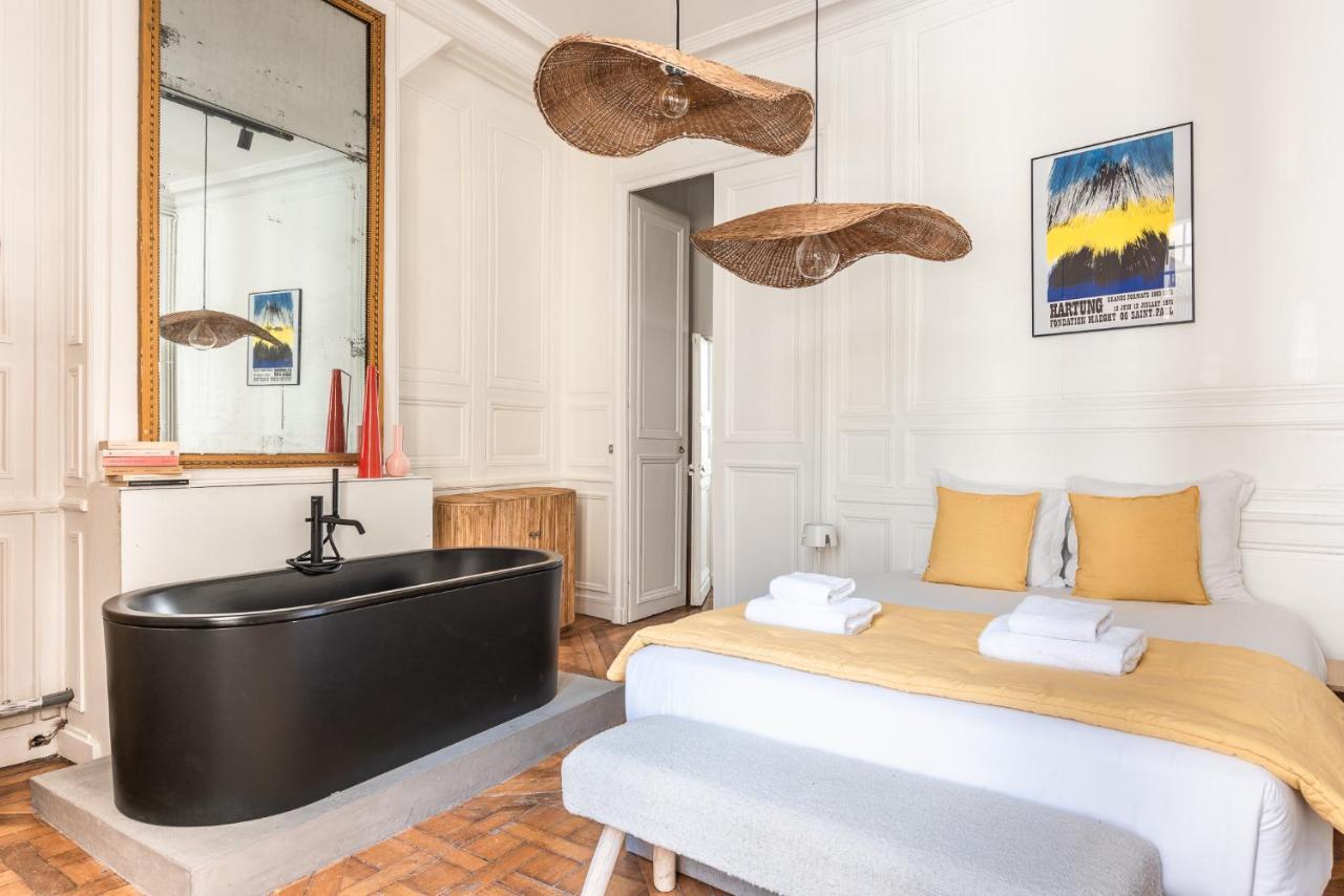 Outstanding Parisian Flat In Heart Of Paris Center Lägenhet Exteriör bild